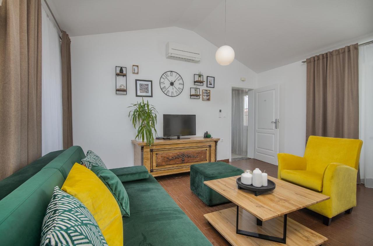 Apartment Marina Malinska Eksteriør billede